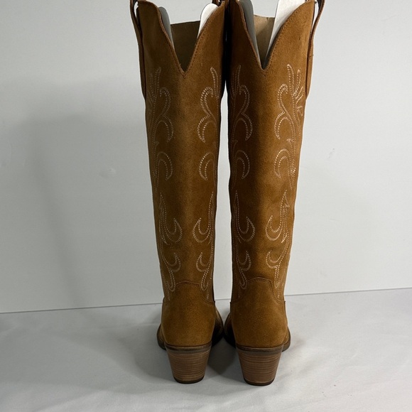Dingo Brown Suede Embroidered Heeled Boots - Picture 2 of 9